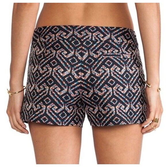 Trina Turk Shorts Sz 0 Corbin Flat Front Navy Jacquard Embroidered Colorful - Picture 2 of 11